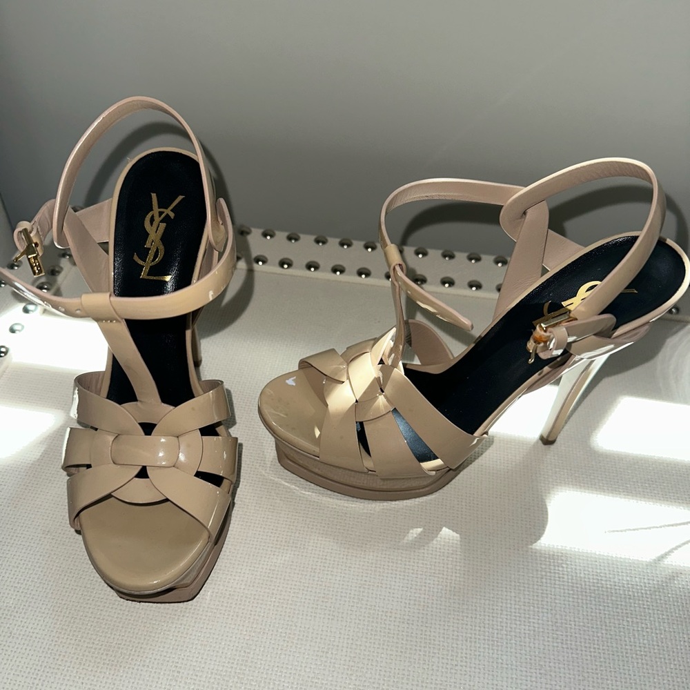 Saint Laurent YSL Tribute T-Strap Platform Sandal in Nude Patent - Picture 2 of 7